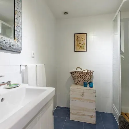 Alfama Charming Apartment, By Timecooler Lisbon