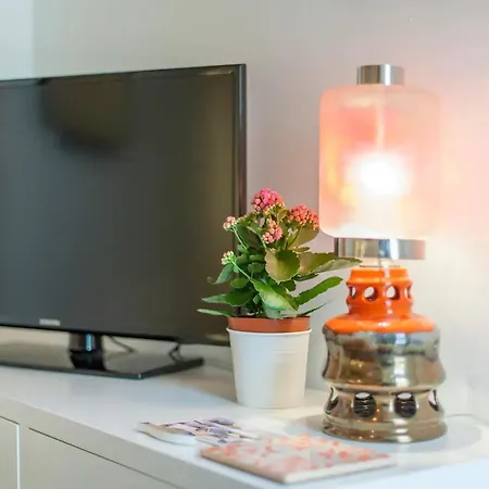 Alfama Charming Apartment, By Timecooler *