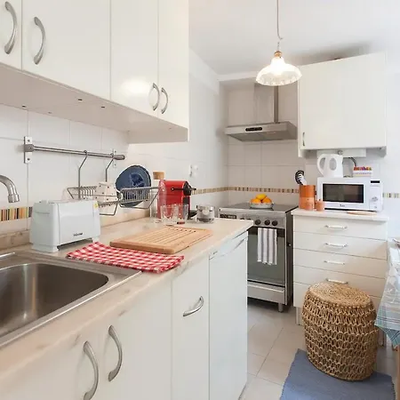 Alfama Charming Apartment, By Timecooler *