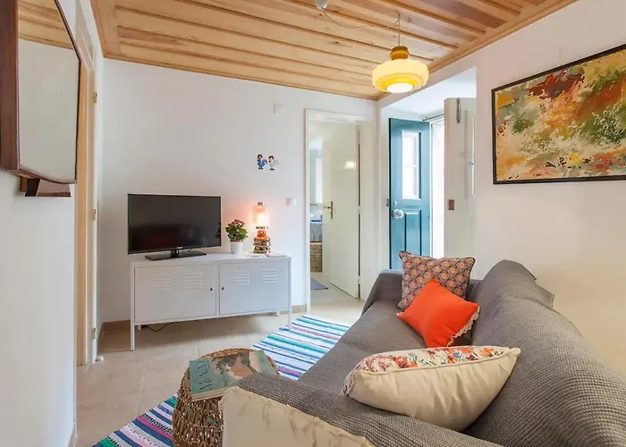 Alfama Charming Apartment, By Timecooler Διαμέρισμα *